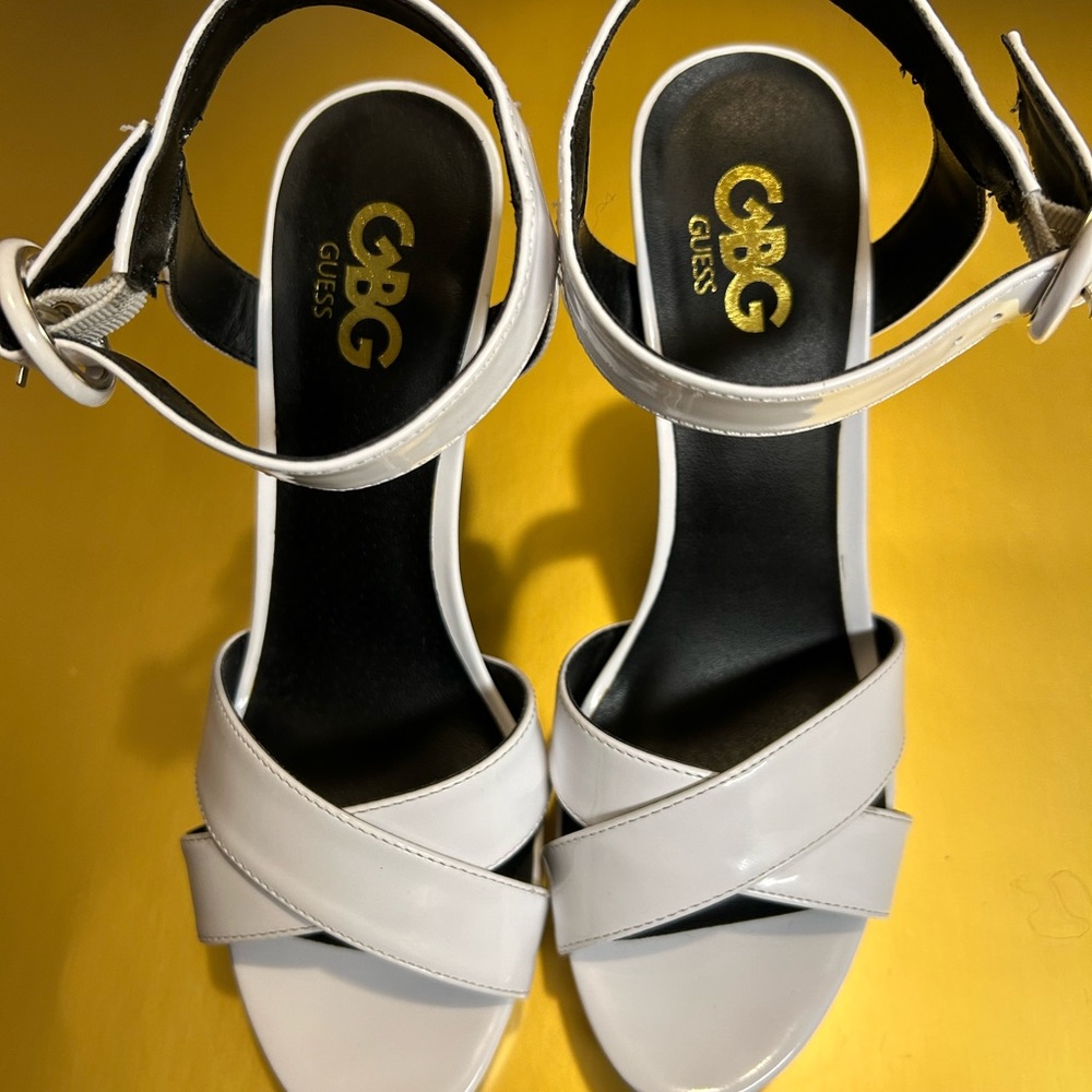 GBG by Guess White Platform Stiletto Size 8M. EUC